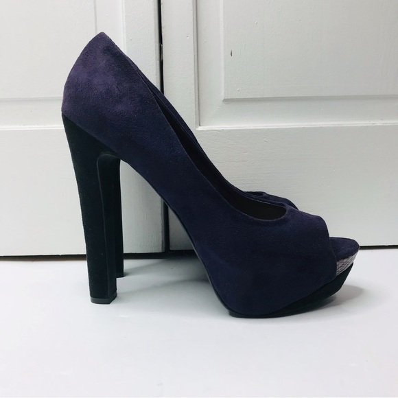 HEART IN D Purple Open Toe Suede High Heels Size 9❗️PRICE IS FIRM❗️ - Picture 5 of 9